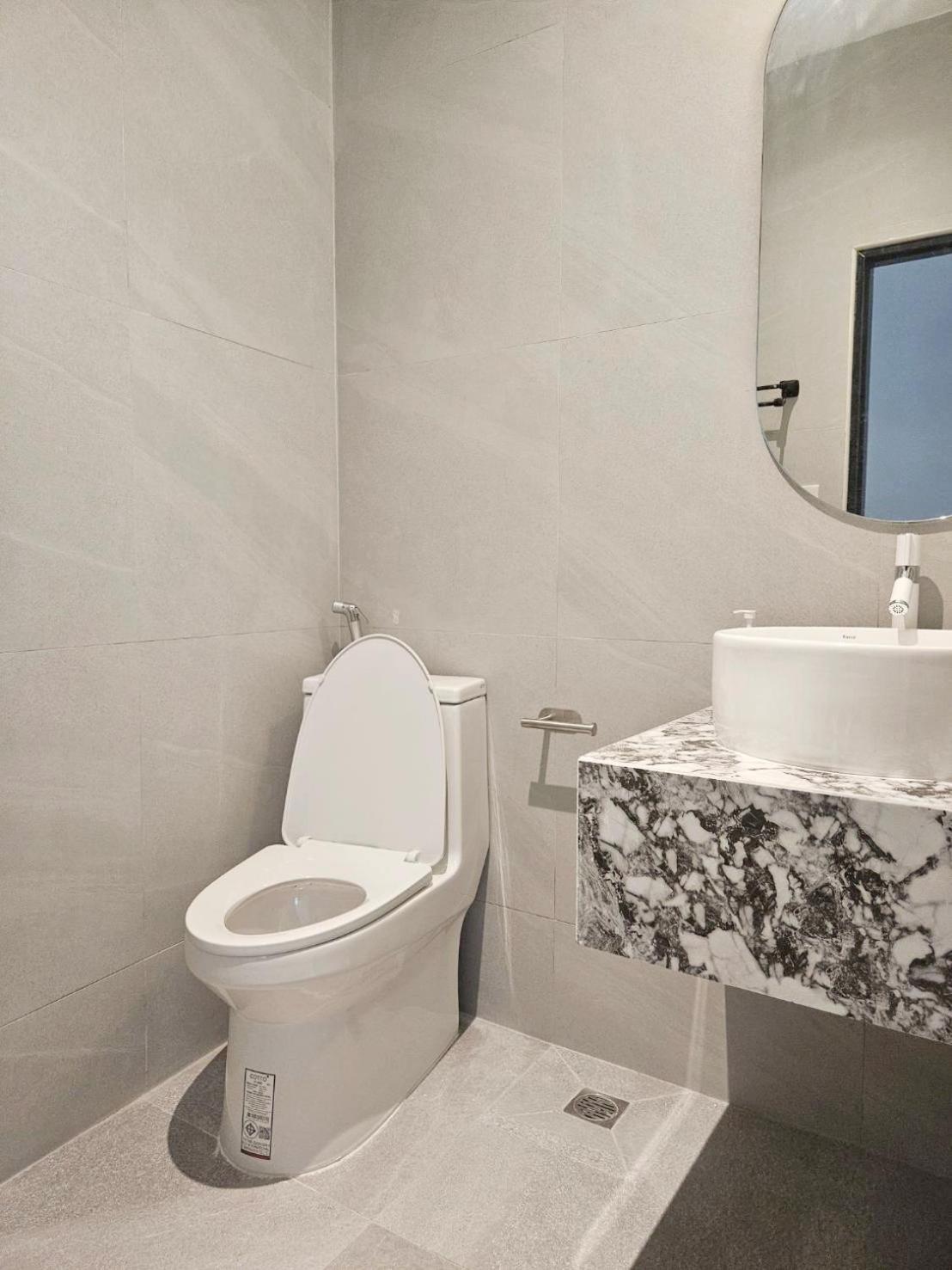 Pb Chinatown & Mrt Watmangkon 5br Holiday home